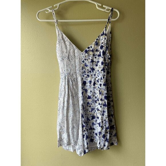 LSpace Maria Floral Wrap Around Romper Women's Size Small - Picture 2 of 2